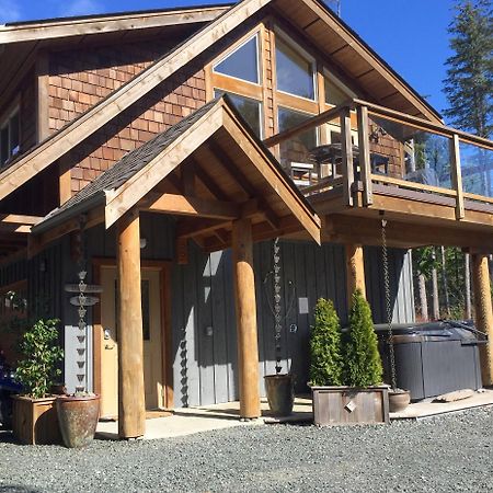 Black Bear Guesthouse Tofino Extérieur photo